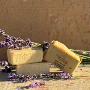 SAPONE NATURALE LAVANDA E KARITE’