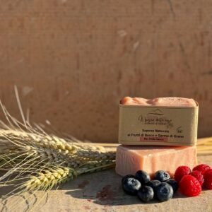 SAPONE NATURALE AI FRUTTI DI BOSCO E GERME DI GRANO