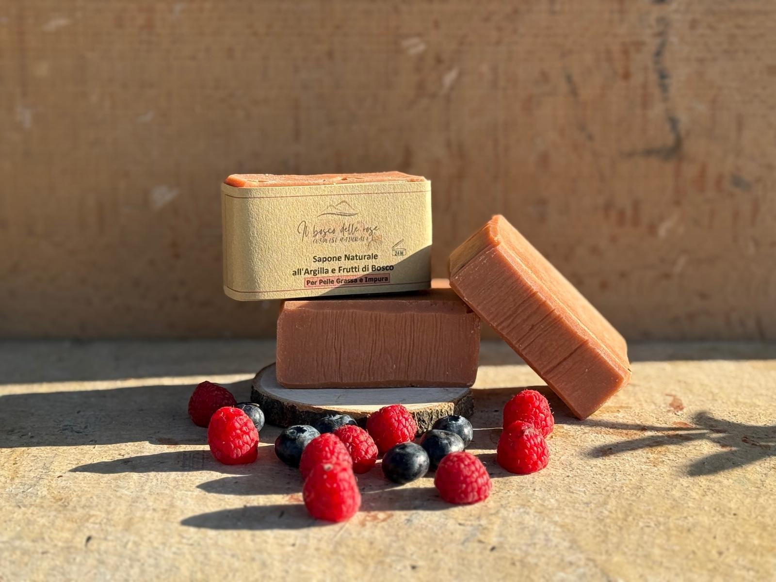 SAPONE NATURALE ARGILLA E FRUTTI DI BOSCO - immagine 2