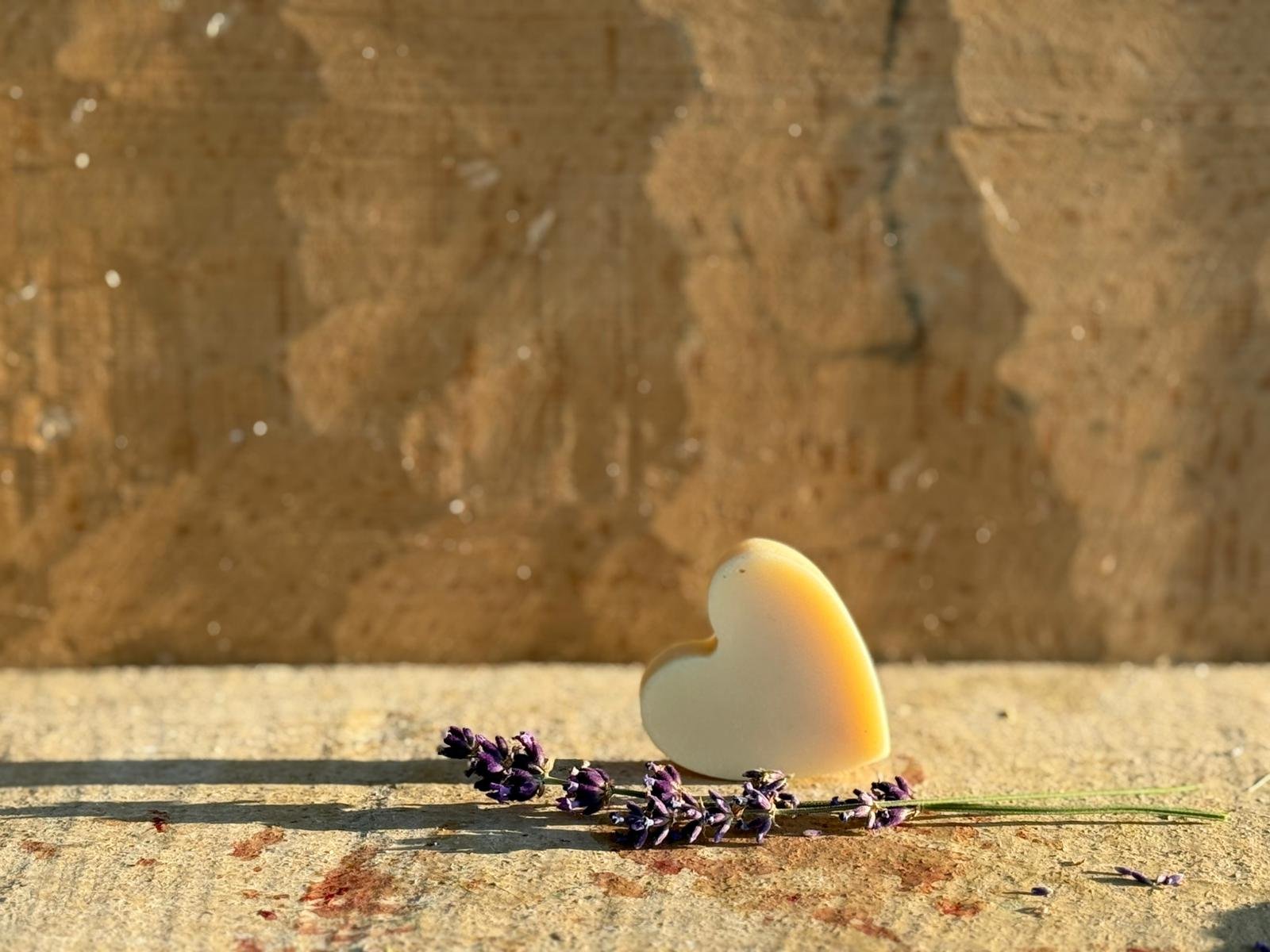 SAPONE NATURALE LAVANDA E KARITE’ - immagine 2